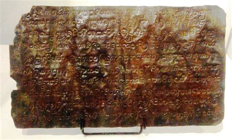 Laguna Copperplate Inscription: Un Intrigo Archeologico di Metallo e Misteri!